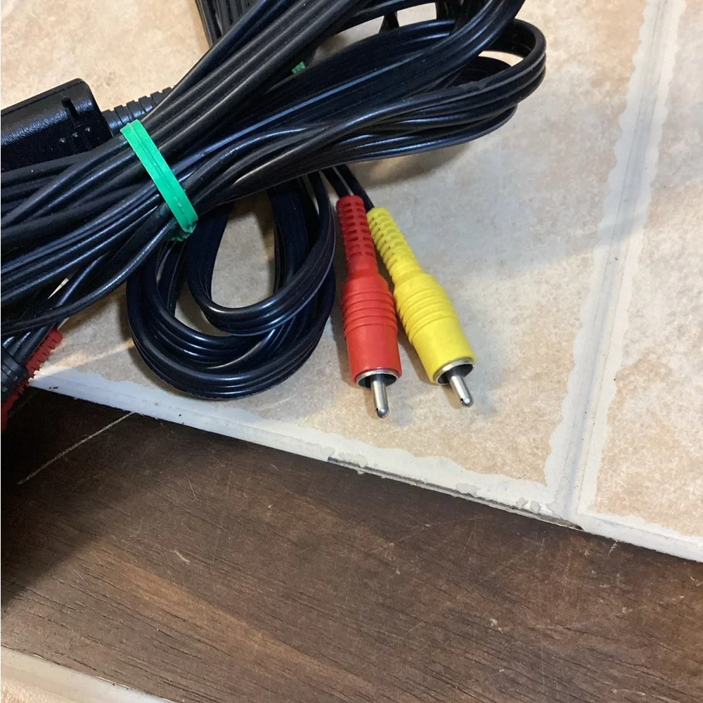 OFFICIAL Genuine OEM Nintendo AV Audio Visual Composite Cable Cord GameCube N64